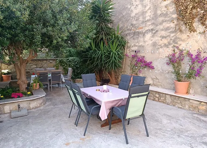 Diocletian Garden Centar Lejlighed *