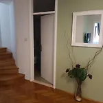 Diocletian Garden Centar Appartement *