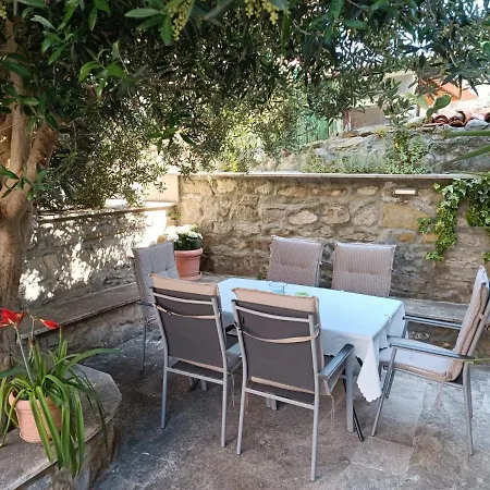 Appartement Diocletian Garden Centar *