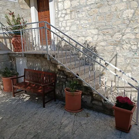 Diocletian Garden Centar * Сплит