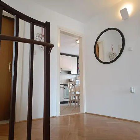 公寓 Diocletian Garden Centar